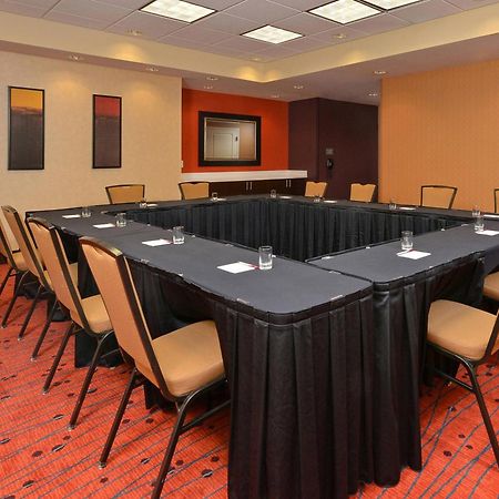 Residence Inn By Marriott Coralville Exterior photo