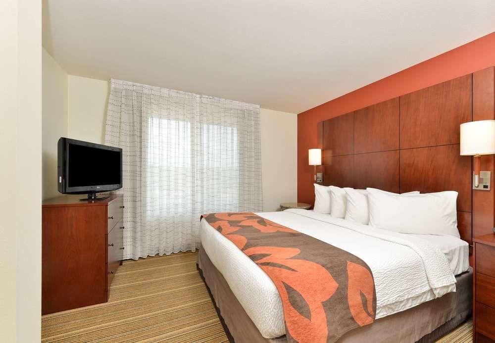 Residence Inn By Marriott Coralville Exterior photo