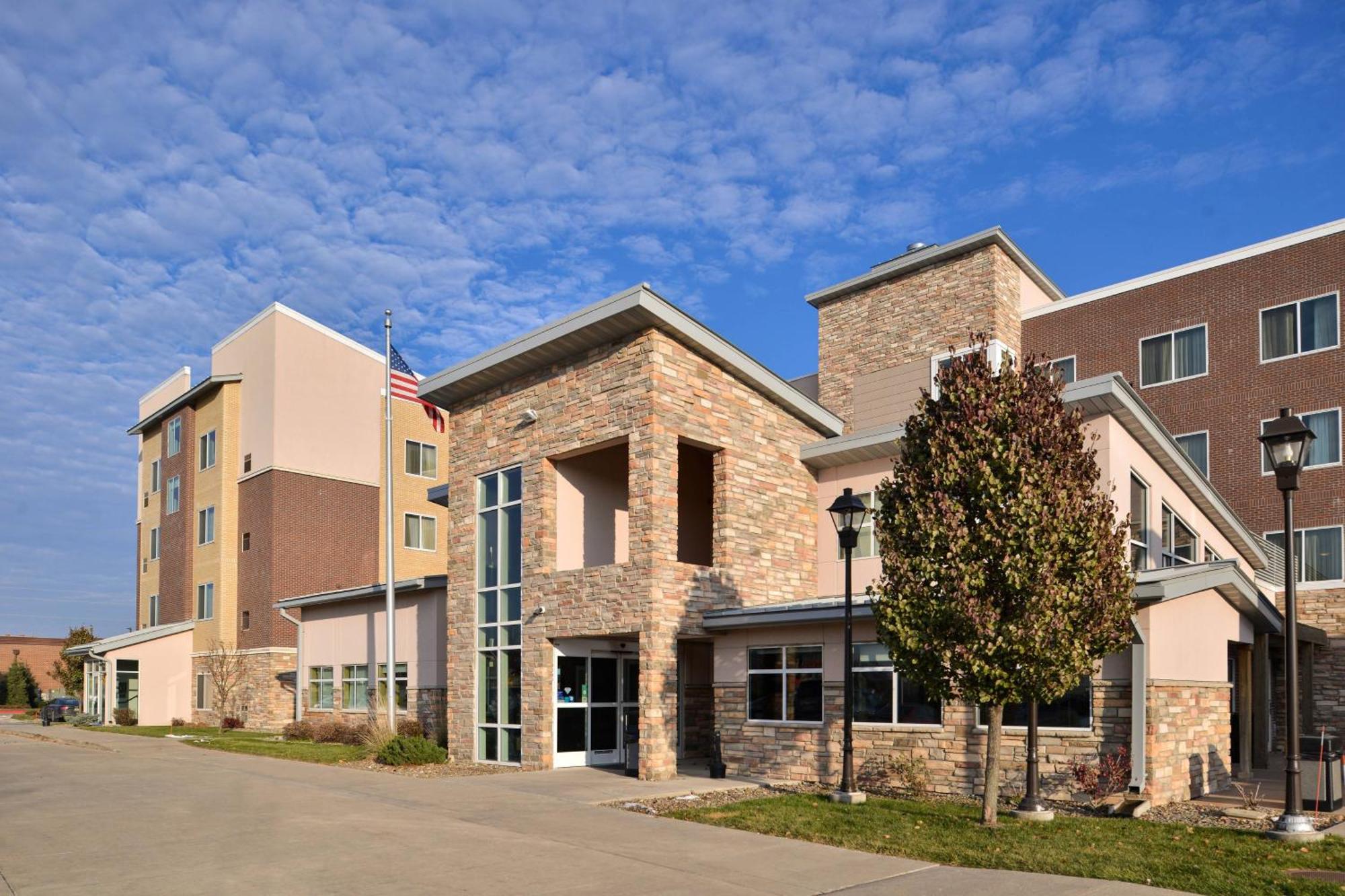 Residence Inn By Marriott Coralville Exterior photo
