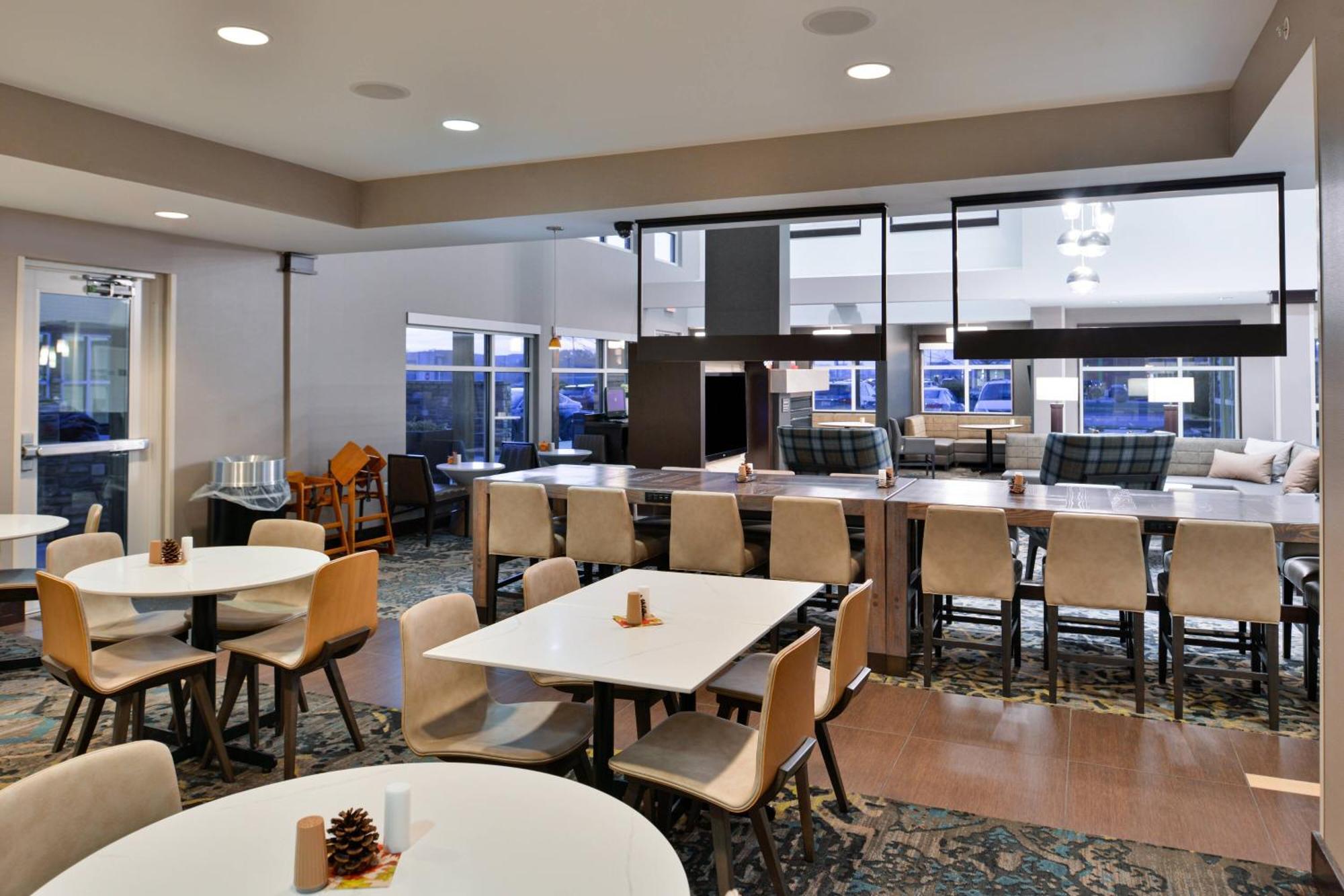 Residence Inn By Marriott Coralville Exterior photo