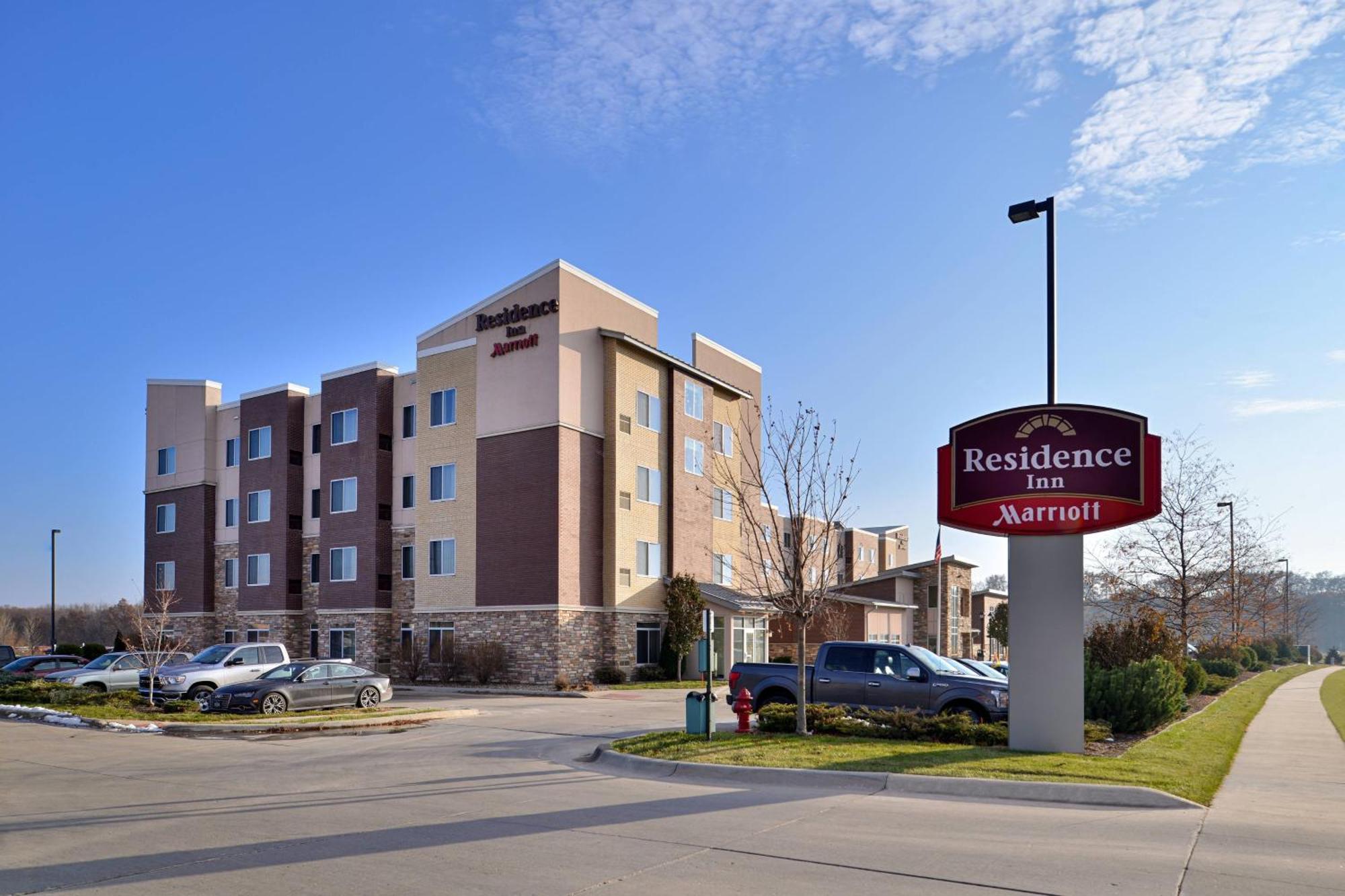 Residence Inn By Marriott Coralville Exterior photo