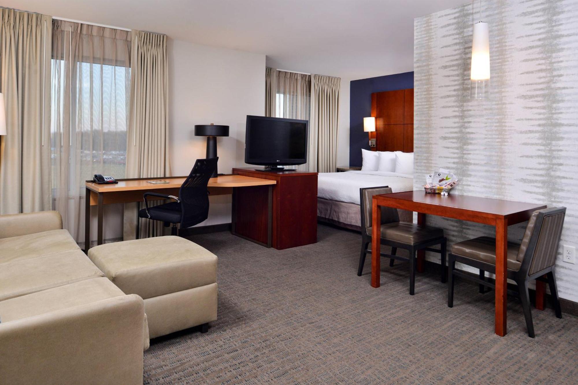 Residence Inn By Marriott Coralville Exterior photo
