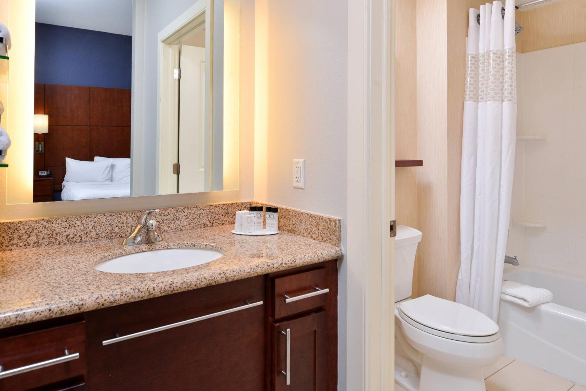 Residence Inn By Marriott Coralville Exterior photo
