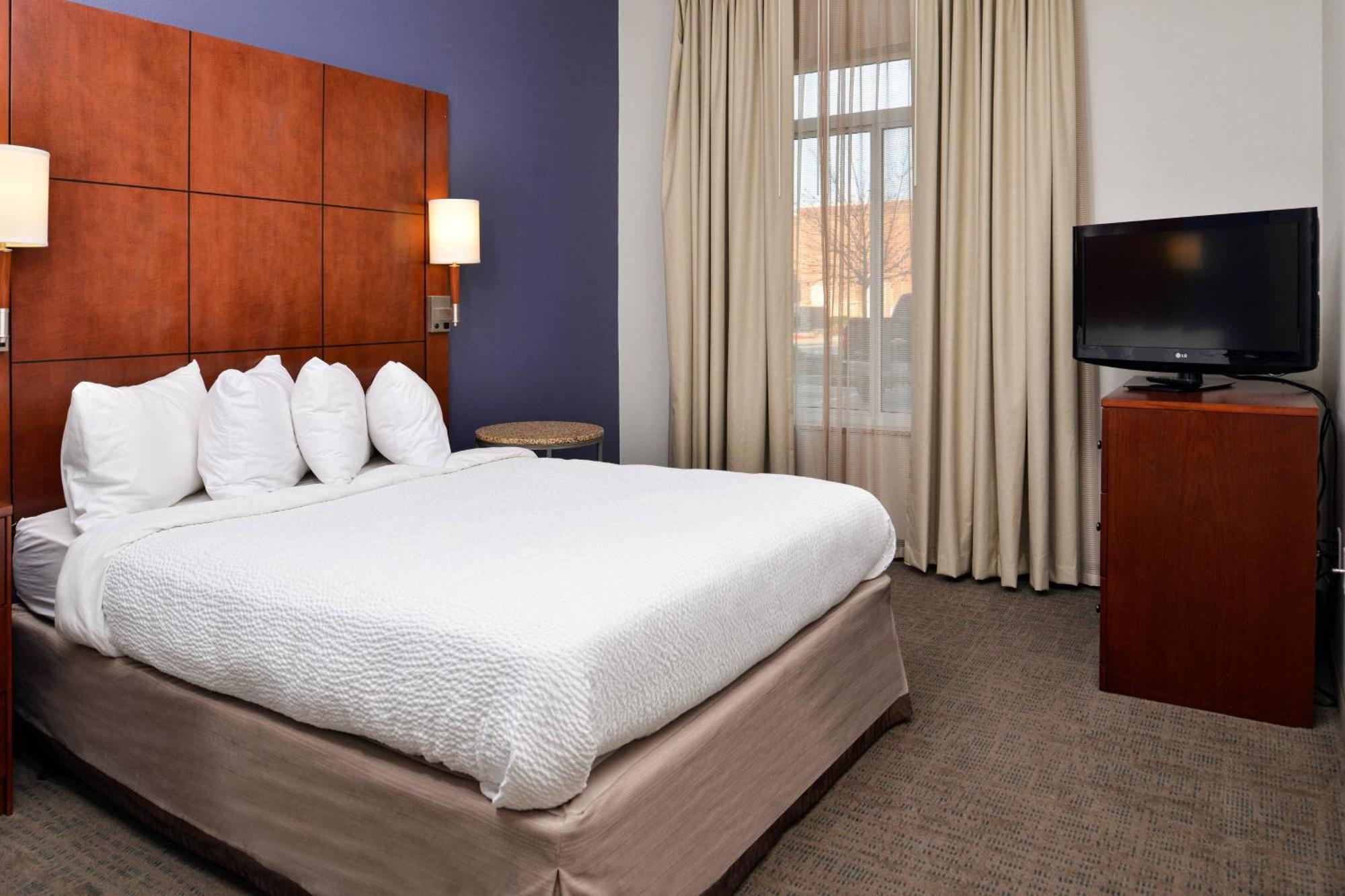 Residence Inn By Marriott Coralville Exterior photo
