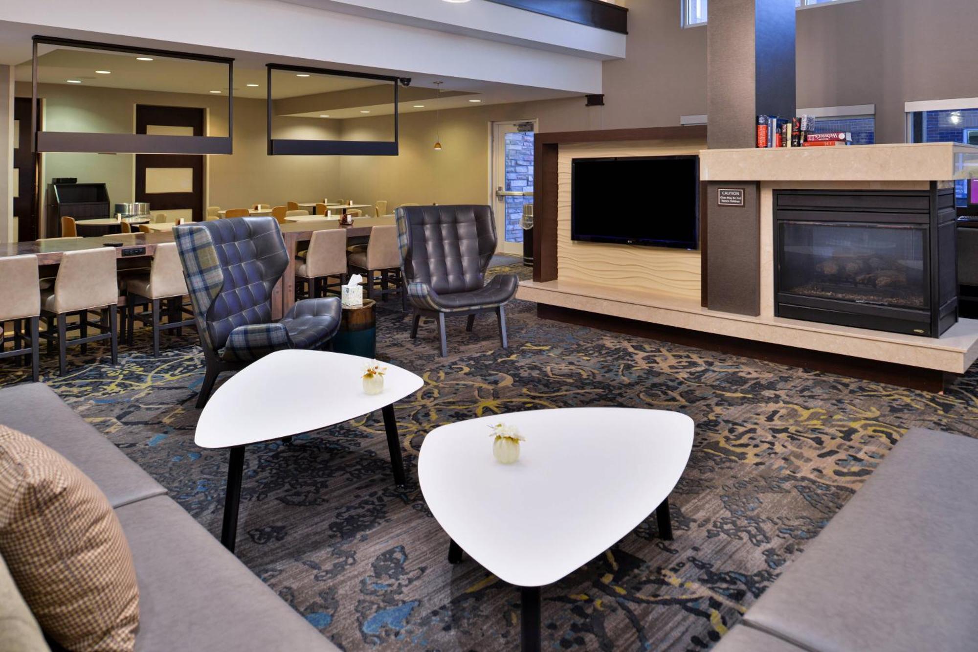 Residence Inn By Marriott Coralville Exterior photo