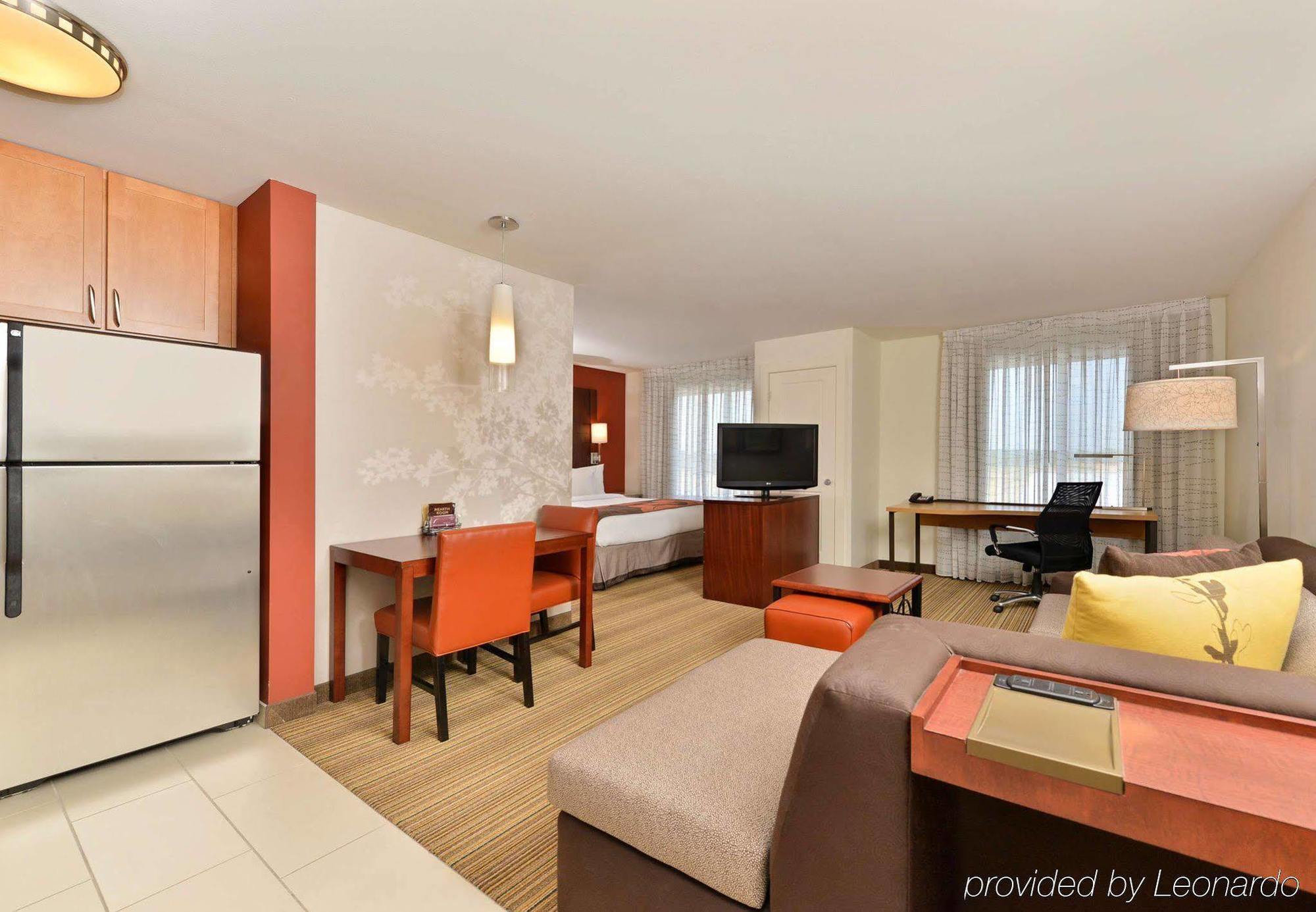 Residence Inn By Marriott Coralville Exterior photo