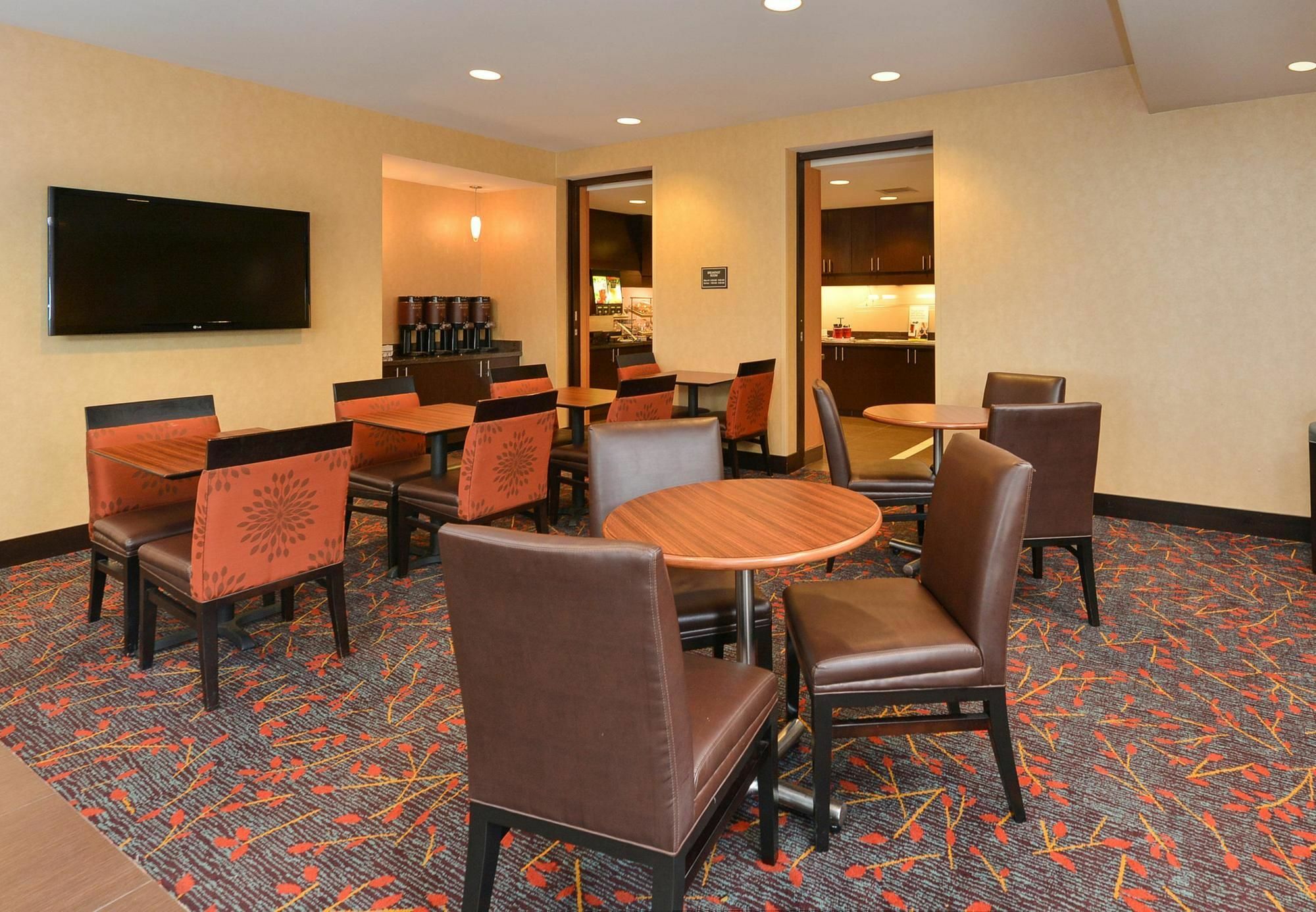 Residence Inn By Marriott Coralville Exterior photo
